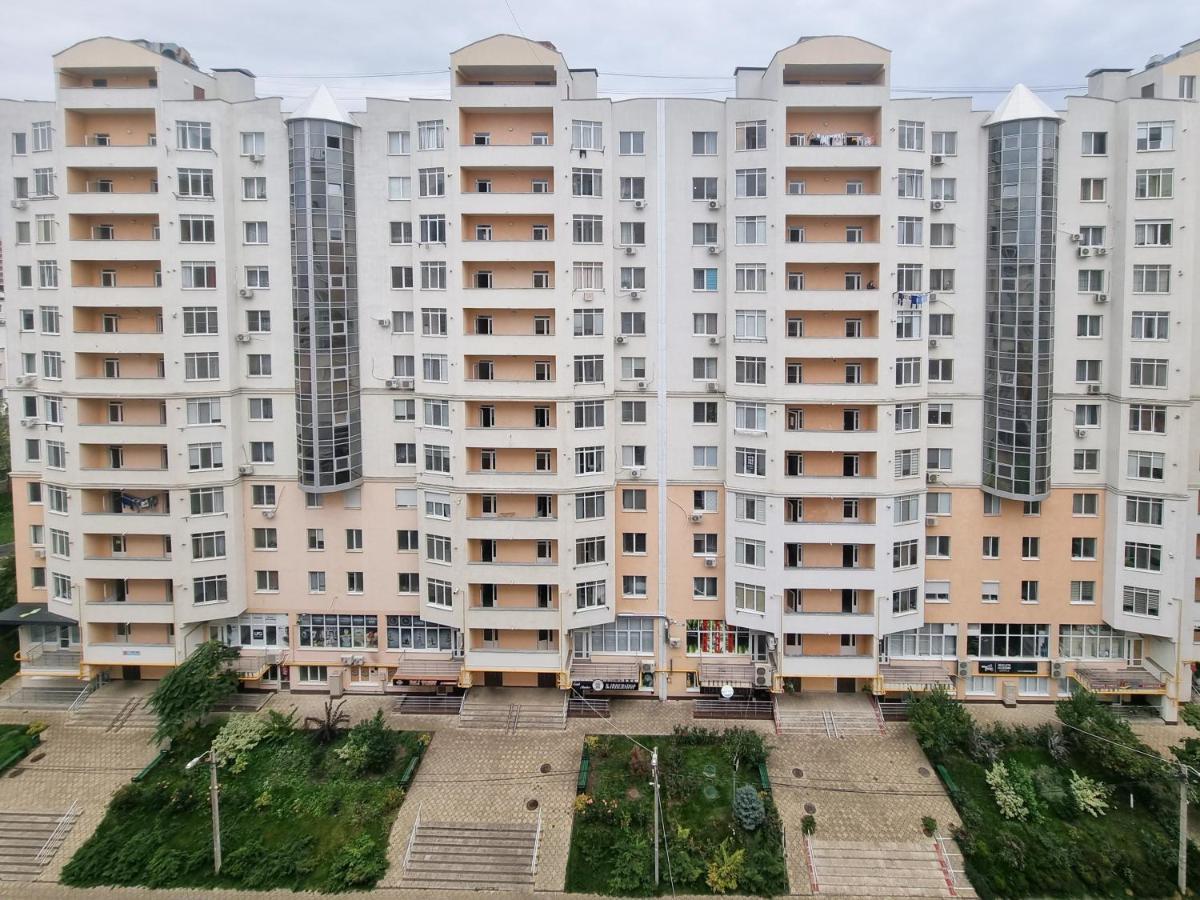 Testemiteanu Apartment, Free Wifi Available คีชีเนา ภายนอก รูปภาพ